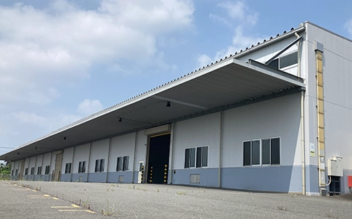 日高倉庫外観